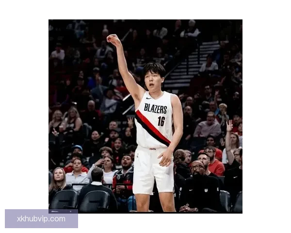 杨瀚森17+11回暖表现不敌猛龙混音34分逆转仍落败